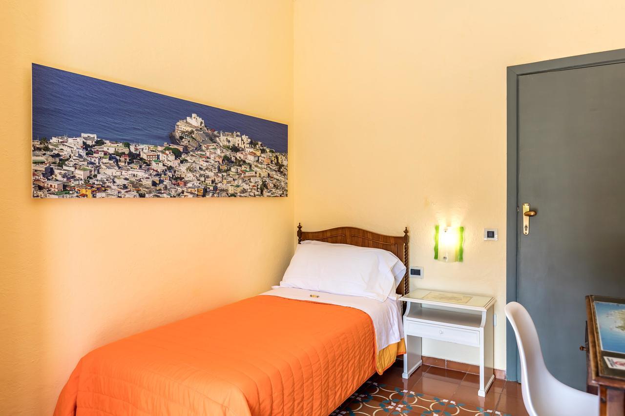 Pensione Villa Mafalda Forio di Ischia Екстериор снимка